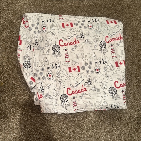 Alamode Home Great White North Canada Double Duvet and Pillow Case - Picture 5 of 5